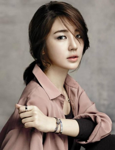 yoon-eun-hye-and-cartier-love-bracelet-g